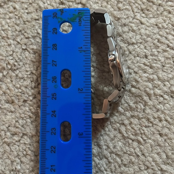 Swiss Army womans watch - Picture 4 of 6